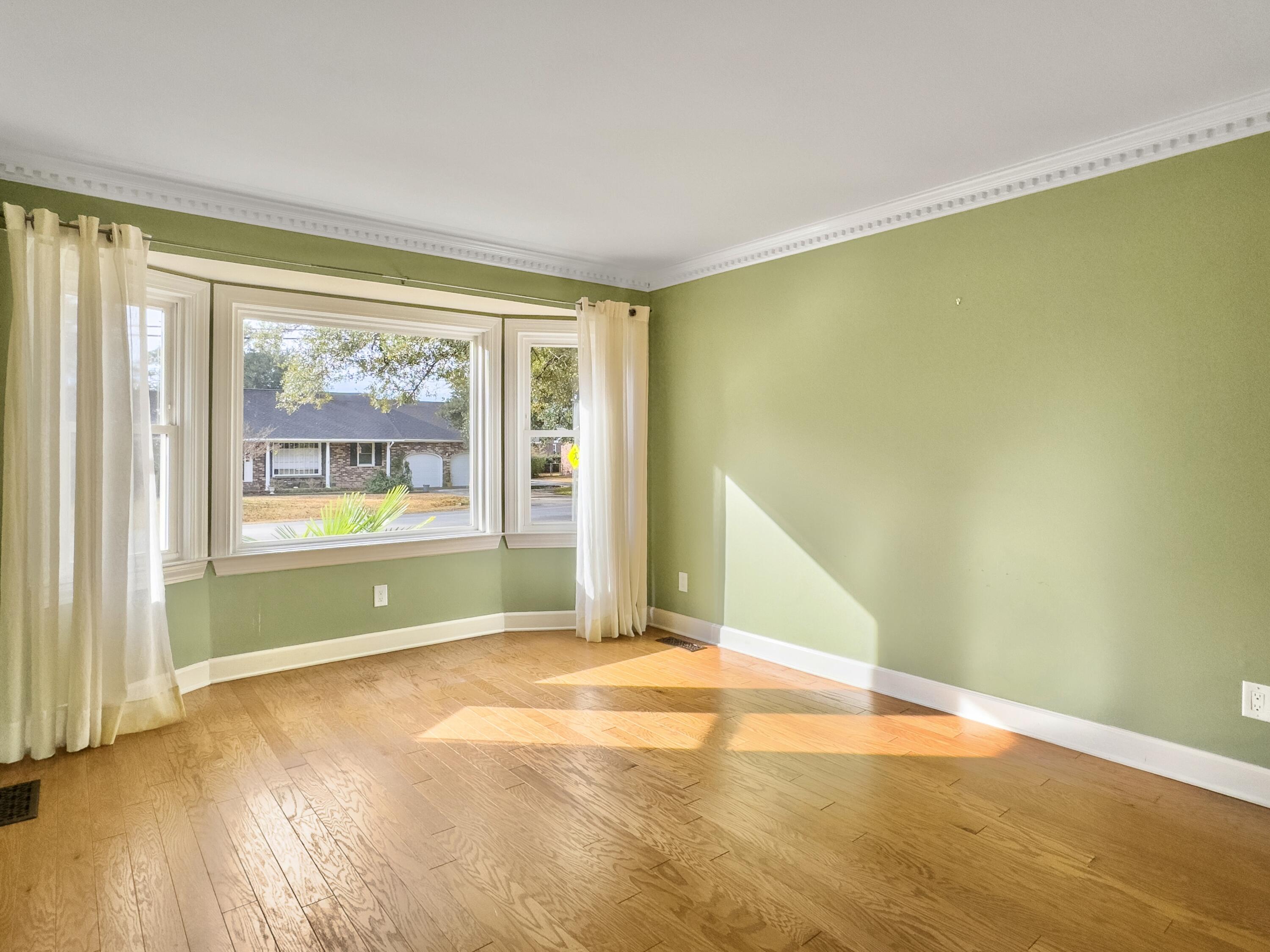1572 Sanford Road Charleston, SC 29407 - Photo 8 of 36 Office LR 2