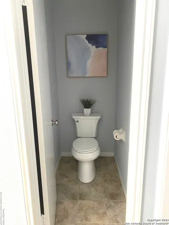 $2,400 | 576 Gallagher Drive, Canyon Lake, TX 78133