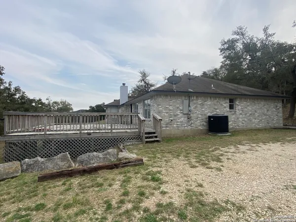 $2,400 | 576 Gallagher Drive, Canyon Lake, TX 78133