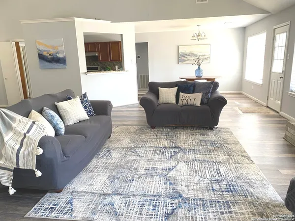 $2,400 | 576 Gallagher Drive, Canyon Lake, TX 78133