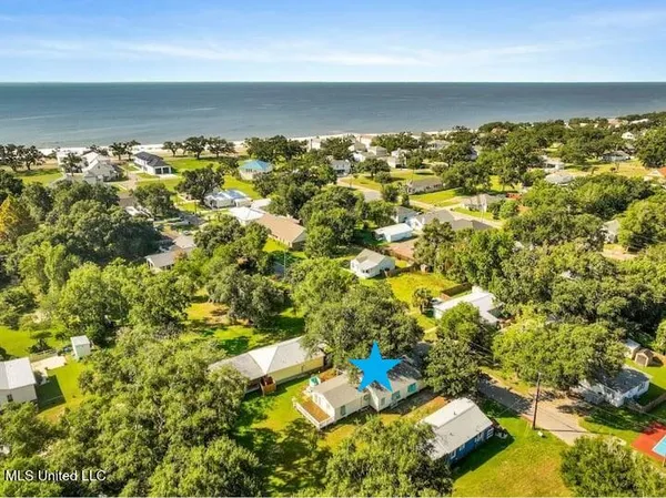 $299,900 | 800 Ruth Avenue, Gulfport, MS 39501