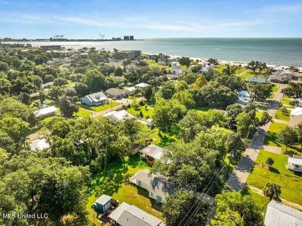 $299,900 | 800 Ruth Avenue, Gulfport, MS 39501