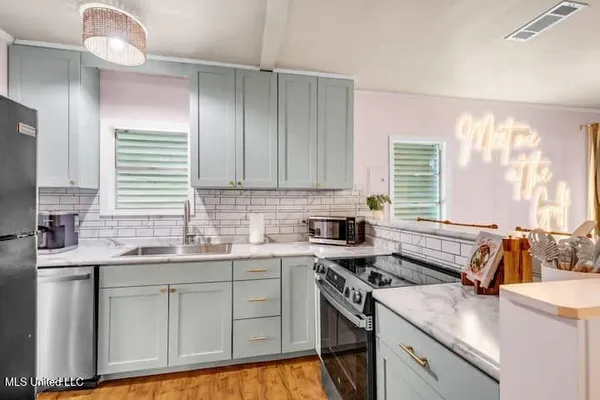 $299,900 | 800 Ruth Avenue, Gulfport, MS 39501