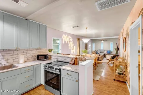 $299,900 | 800 Ruth Avenue, Gulfport, MS 39501