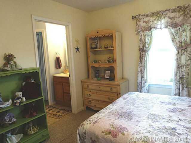 417 Longview Road Statesville, NC 28625 - Photo 13 of 16 Gallery Image 13