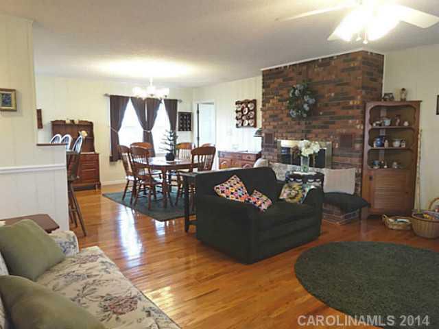 417 Longview Road Statesville, NC 28625 - Photo 5 of 16 Gallery Image 5