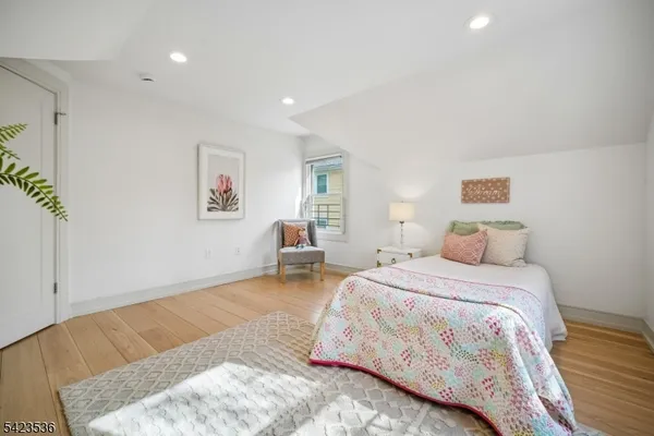 $1,075,000 | 57 Baltusrol Road, Summit, NJ 07901