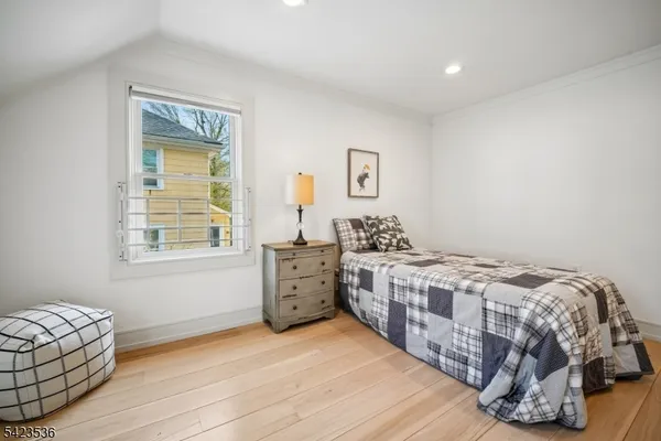 $1,075,000 | 57 Baltusrol Road, Summit, NJ 07901