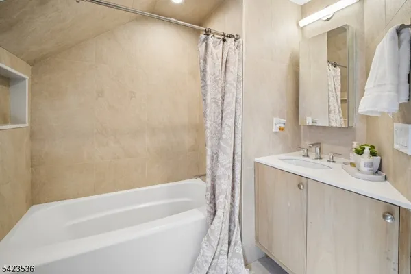 $1,075,000 | 57 Baltusrol Road, Summit, NJ 07901