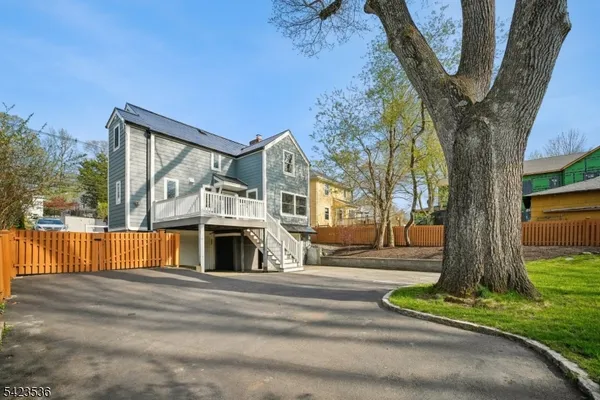 $1,075,000 | 57 Baltusrol Road, Summit, NJ 07901