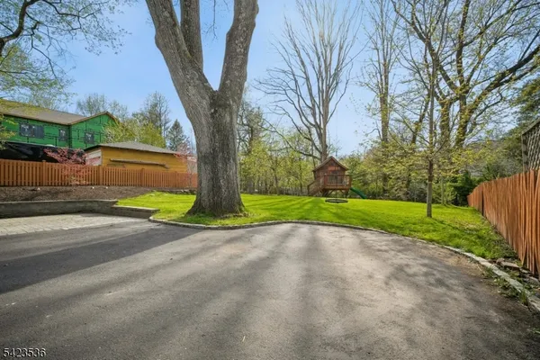 $1,075,000 | 57 Baltusrol Road, Summit, NJ 07901