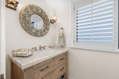 $1,450,000 | 3010 Northeast 49th Street, Unit 7, Fort Lauderdale, FL 33308