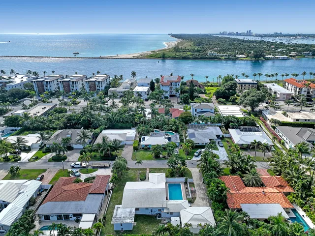 $2,450,000 | 225 Linda Lane, Palm Beach Shores, FL 33404