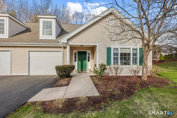 $399,000 | 10 Eaton Circle, Unit 10, West Hartford, CT 06117