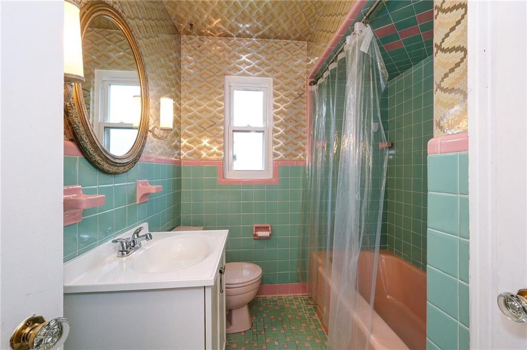 4224 Millington Road Pittsburgh, PA 15217 - Photo 11 of 20 Gallery Image 11