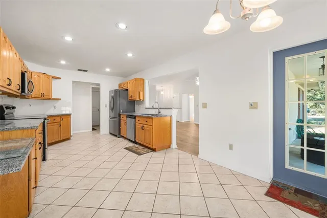 $379,000 | 5070 Northeast 52nd Place, High Springs, FL 32643