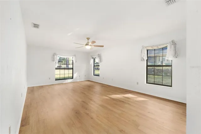 $379,000 | 5070 Northeast 52nd Place, High Springs, FL 32643