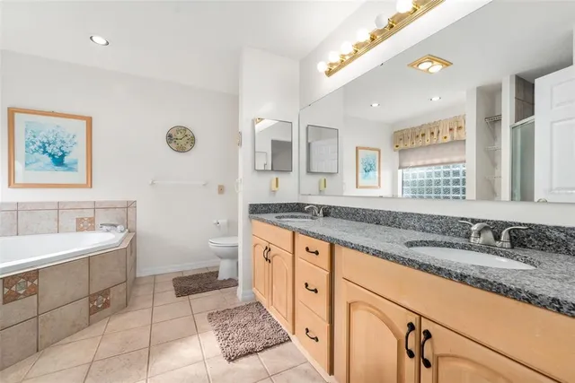 $379,000 | 5070 Northeast 52nd Place, High Springs, FL 32643