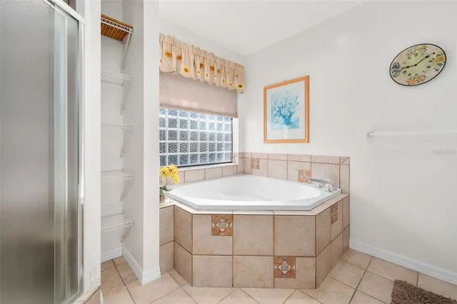 $379,000 | 5070 Northeast 52nd Place, High Springs, FL 32643