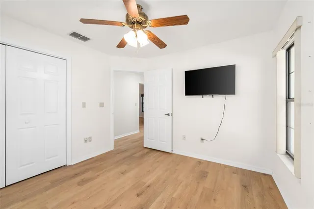 $379,000 | 5070 Northeast 52nd Place, High Springs, FL 32643