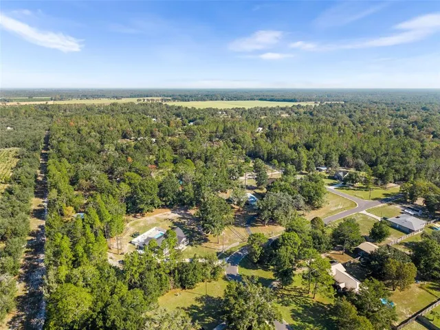 $379,000 | 5070 Northeast 52nd Place, High Springs, FL 32643