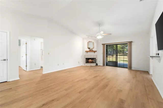 $379,000 | 5070 Northeast 52nd Place, High Springs, FL 32643