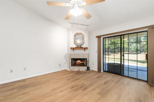 $379,000 | 5070 Northeast 52nd Place, High Springs, FL 32643