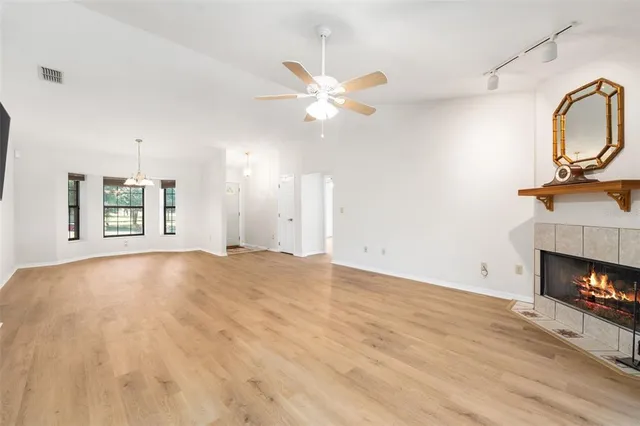 $379,000 | 5070 Northeast 52nd Place, High Springs, FL 32643