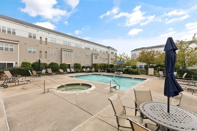 $2,500 | 211 Central Street, Unit 314, Norwood, MA 02062