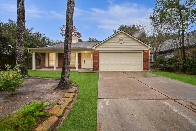 $2,150 | 72 Laughing Brook Court, Spring, TX 77380