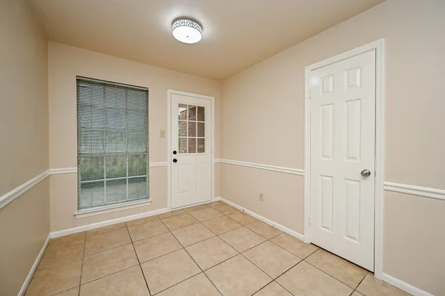 $2,150 | 72 Laughing Brook Court, Spring, TX 77380