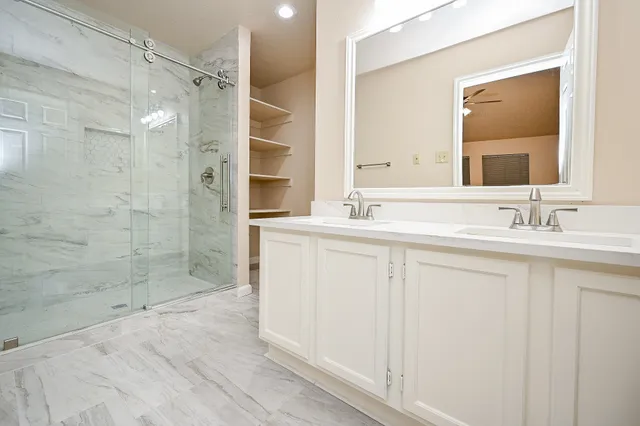 $2,150 | 72 Laughing Brook Court, Spring, TX 77380