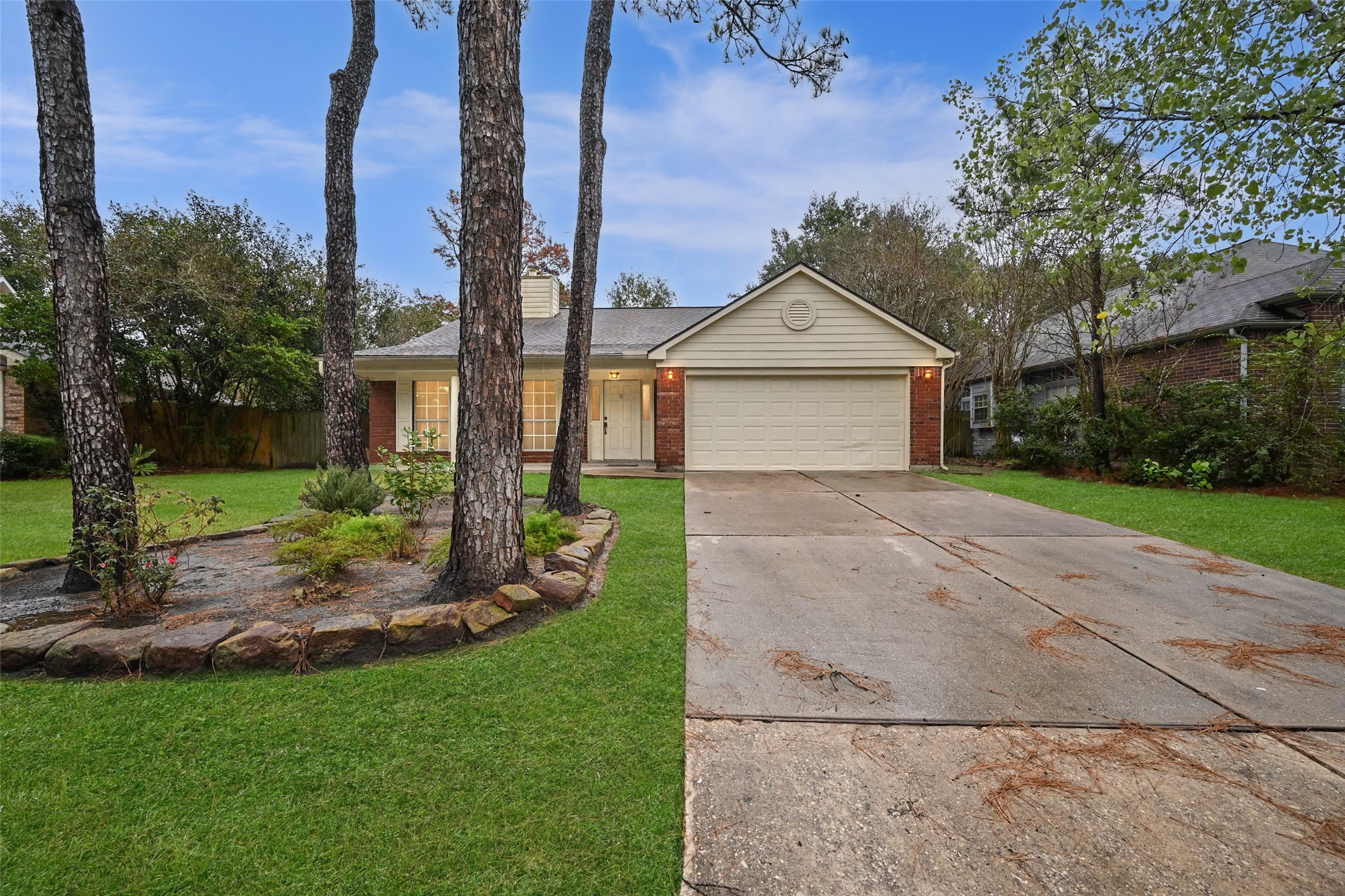 72 Laughing Brook Court Spring, TX 77380 - Photo 2 of 27