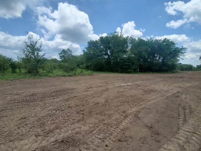 a view of outdoor space with city view
