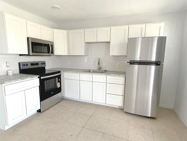 $1,550 | 24 Lynn Way, Unit 26, Madeira Beach, FL 33708