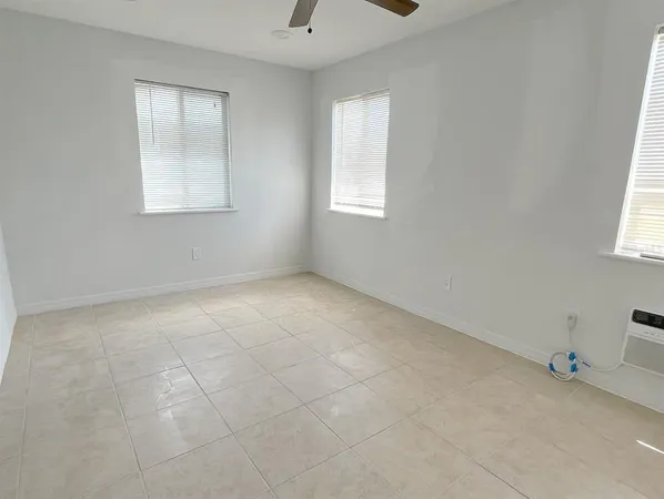 $1,550 | 24 Lynn Way, Unit 26, Madeira Beach, FL 33708