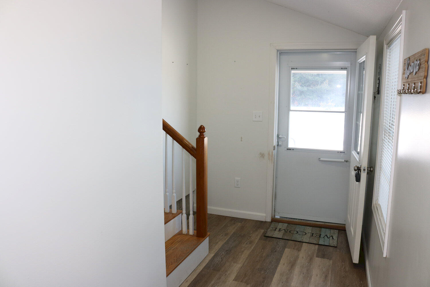 174 Old Point Avenue Madison, ME 04950 - Photo 9 of 38 IMG_2778_result