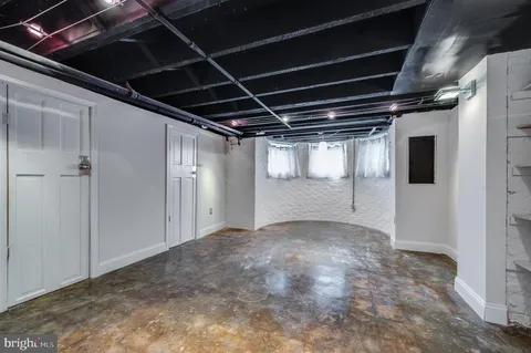 $1,210,000 | 136 R Street Northeast, Washington, DC 20002