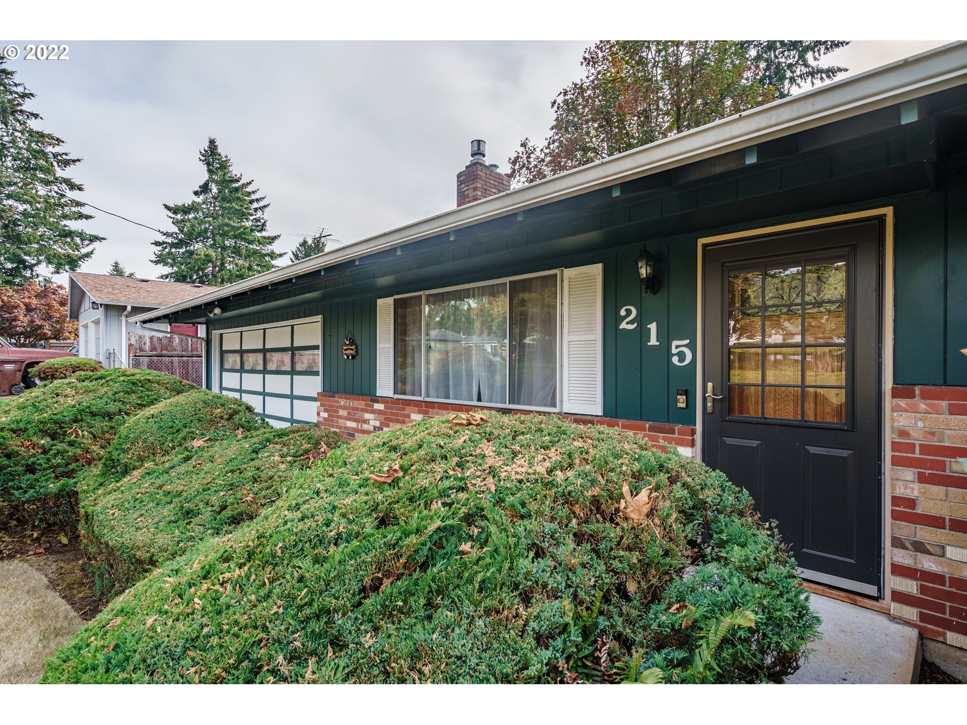 215 Telford Road Oregon City, OR 97045 - Photo 4 of 32 Gallery Image 4