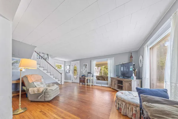 $145,800 | 10 Armstrong Street, Hillsdale, MI 49242