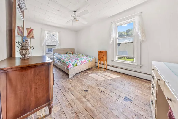 $145,800 | 10 Armstrong Street, Hillsdale, MI 49242