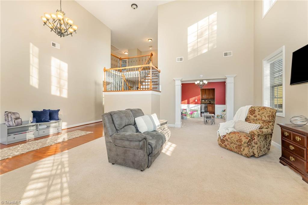 4620 River Valley Road High Point, NC 27265 - Photo 3 of 30 Living room