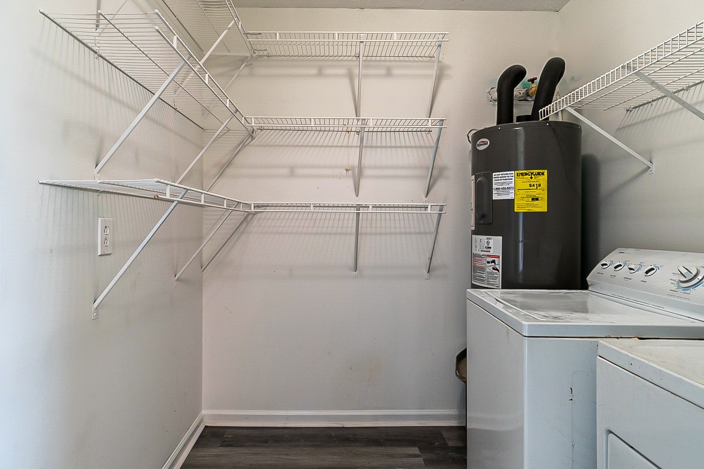 668 Crescent Road Murfreesboro, TN 37128 - Photo 19 of 24 a utility room with dryer and washer