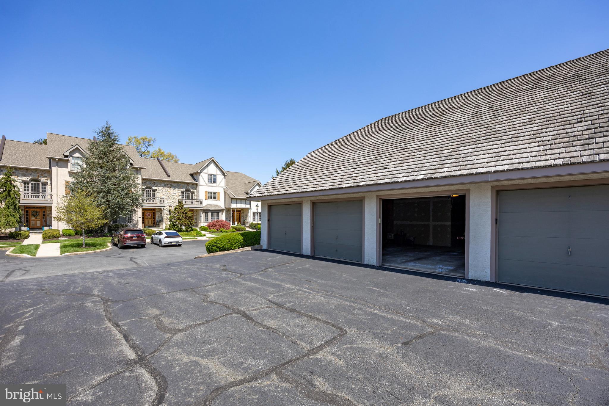 224 Cambridge Chase Exton, PA 19341 - Photo 15 of 40 One-Car Garage with opener