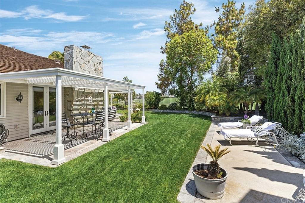 13 Guadalmina Drive Dana Point, CA 92629 - Photo 25 of 26 a garden view with a seating space