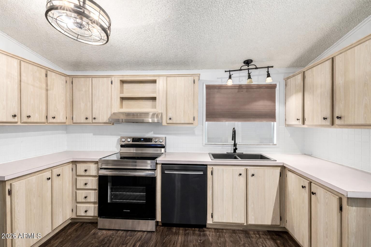 834 South Meridian Road, Unit 77 Apache Junction, AZ 85120 - Photo 6 of 17 834 S MERIDIAN RD 77