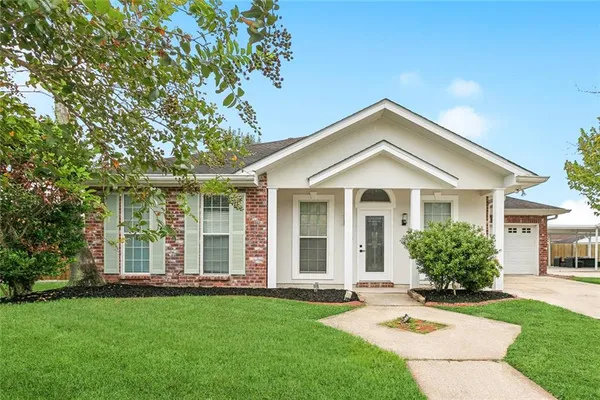 $243,000 | 2817 Meadow Drive, Violet, LA 70092