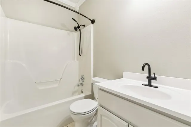 $245,000 | 2817 Meadow Drive, Violet, LA 70092