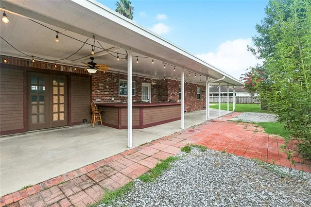 $245,000 | 2817 Meadow Drive, Violet, LA 70092