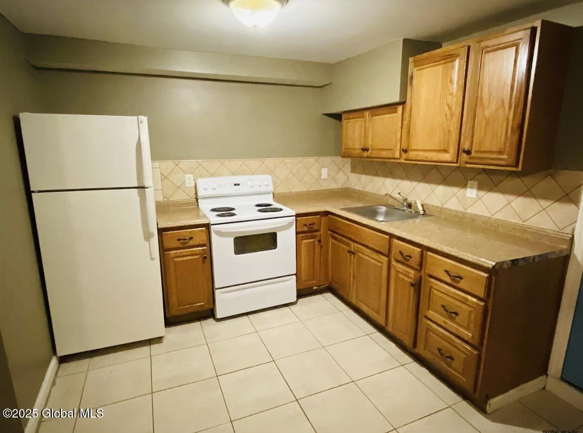 320 1st Street Albany, NY 12206 - Photo 15 of 23 320 bsmt kitchen